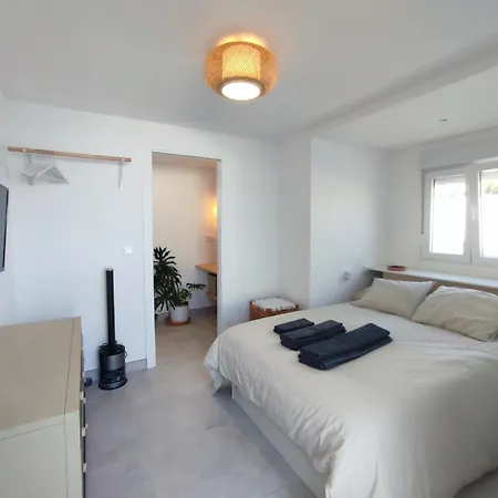 Casa Karma Фуэнхирола