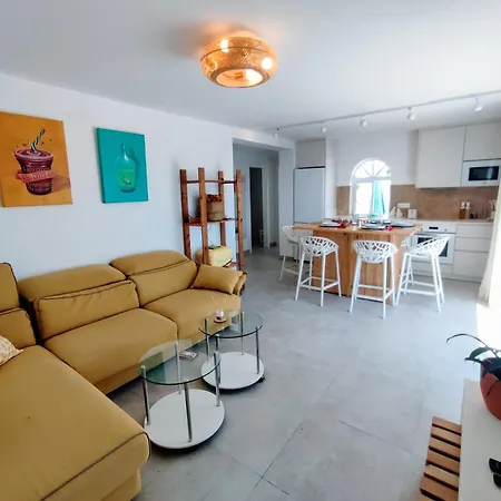 Casa Karma Фуэнхирола